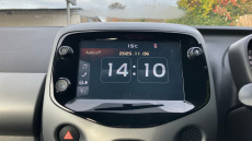 Toyota Aygo 1.0 VVT-i X-Play 5dr x-shift Petrol Hatchback